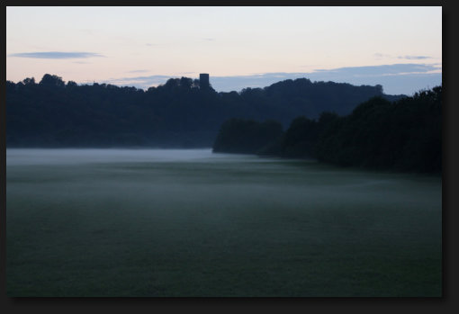 Nebel über den Ruhrwiesen am Abend zuvor